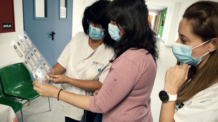 elección de mascota para el comité de higiene de manos del hospital severo ochoa