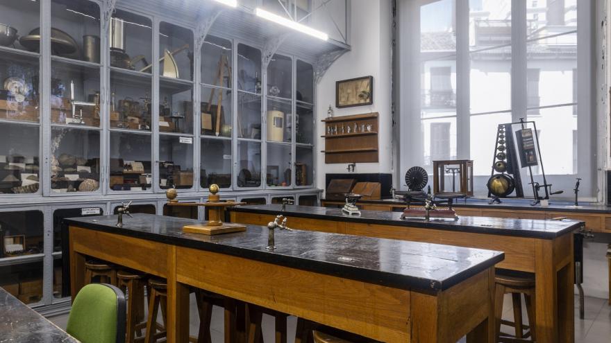 IES Cardenal Cisneros. Miguel Ángel Camón Interior del Instituto Enseñanza Secundaria Cardenal Cisneros