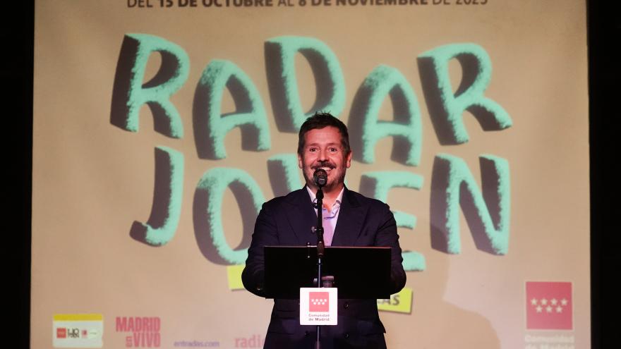 La Comunidad de Madrid reúne a 57 bandas y artistas de música en la cuarta edición de los conciertos Radar Joven  Los consejeros Dávila y De Paco Serrano