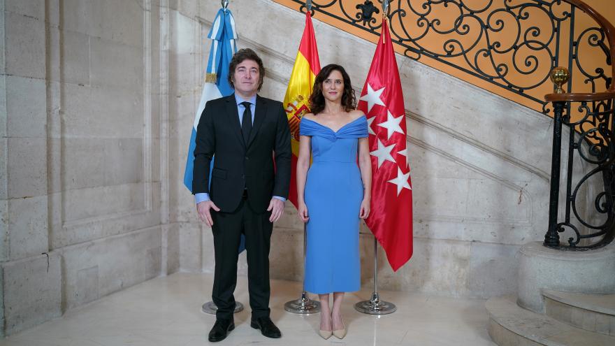 La presidenta Isabel Díaz Ayuso con el presidente de Argentina Javier Milei