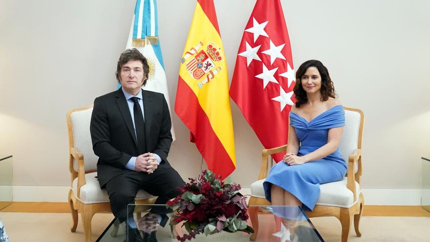 La presidenta Isabel Díaz Ayuso con el presidente de Argentina Javier Milei