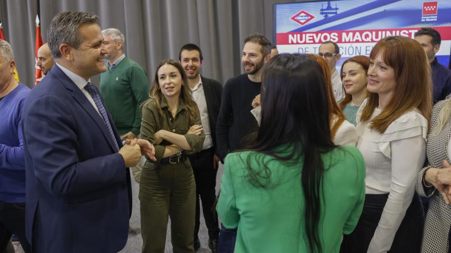 El consejero Rodrigo en el acto de bienvenida a los trabajadores de Metro