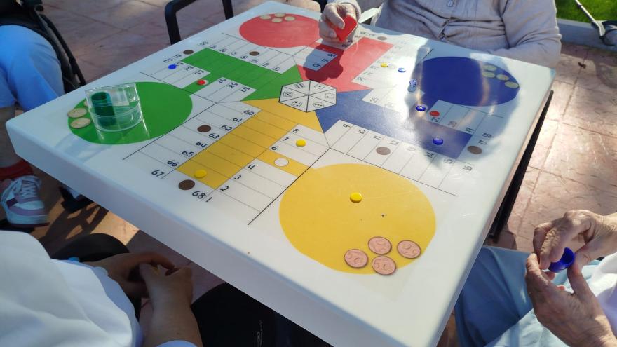 Mesas de juego que el Hospital Guadarrama ofrece a sus pacientes