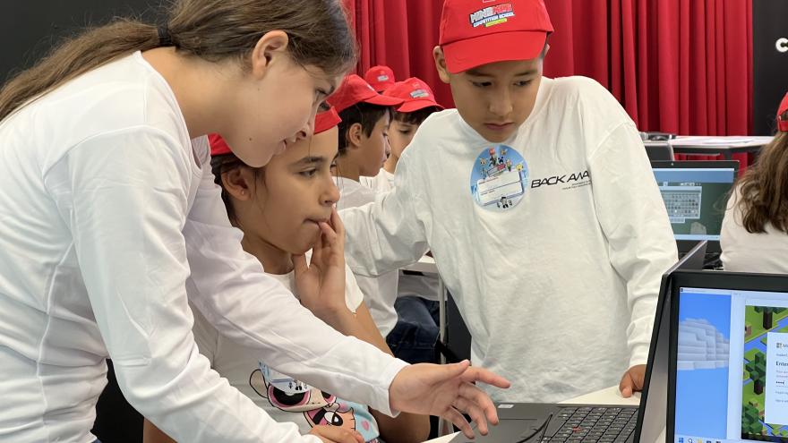 Alumnos participantes en la final de MineMad Competition School 2025