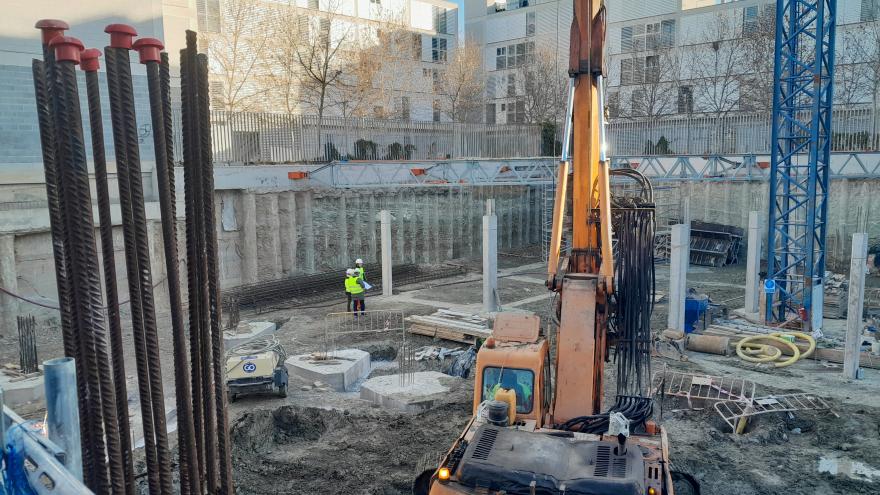 Foto10: Feb 2025 - Cimentación arranque pilares (Vallecas)