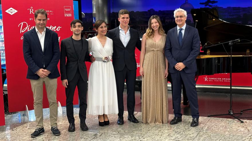 Una muestra del recital de piano en la estación de Metro de Nuevos Ministerios