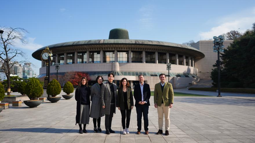 Díaz Ayuso presenta en el Seoul Arts Center el Ballet Español de la Comunidad de Madrid y el programa de auxiliares de danza en centros educativos