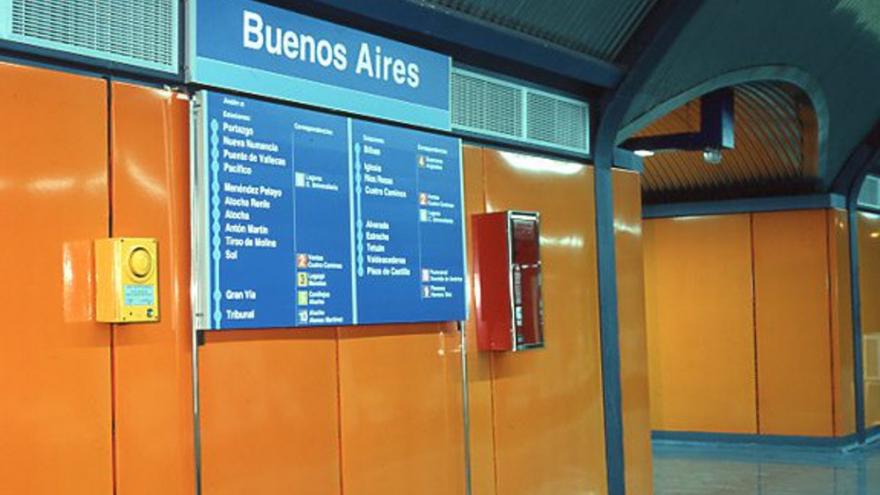 Señalización en la estación de Buenos Aires