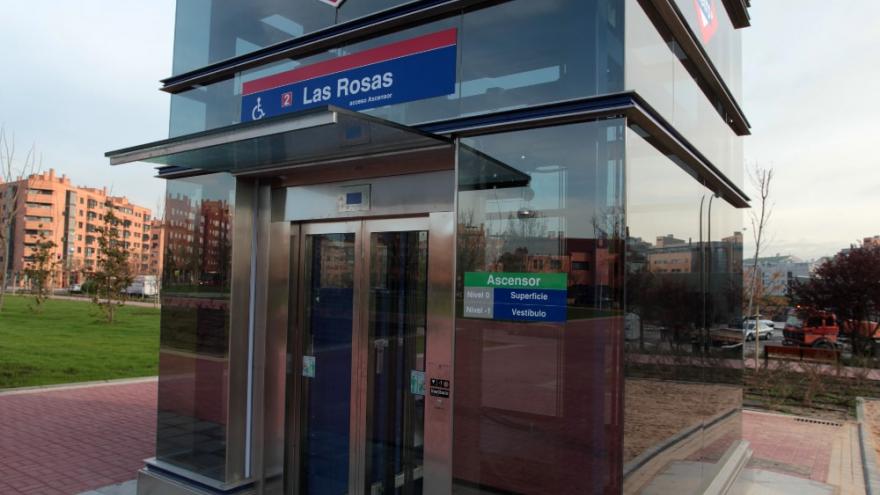 Ascensor de la estación de Las Rosas de Línea 2