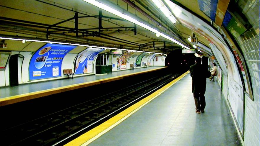 Estación de Ventura Rodríguez antes de la renovación