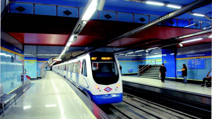 Estación de Ventura Rodríguez después de la renovación