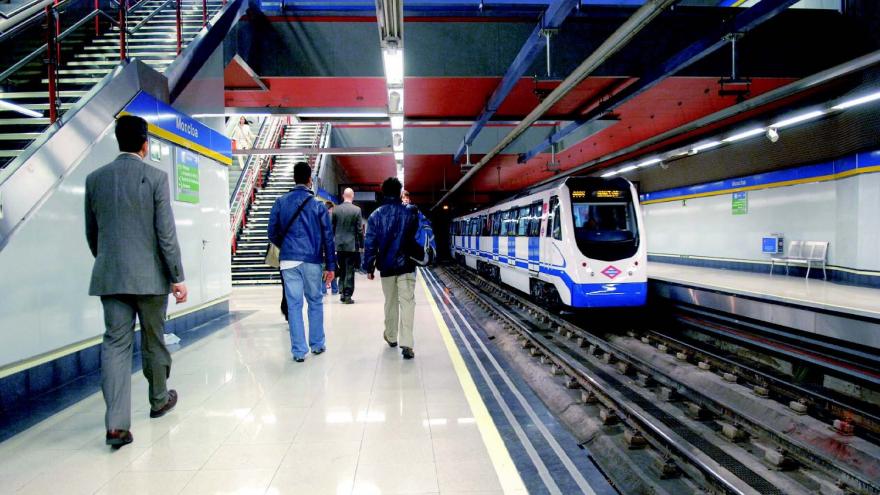 Andenes de la estación de Moncloa