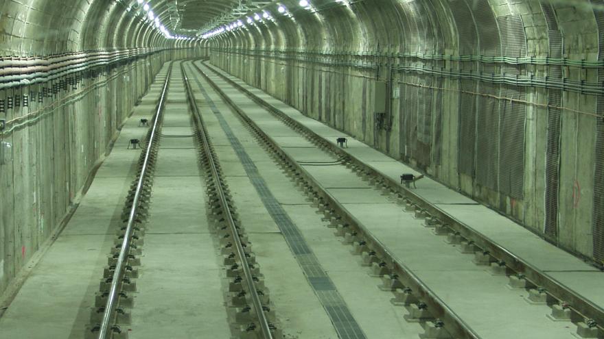 Interior de túnel