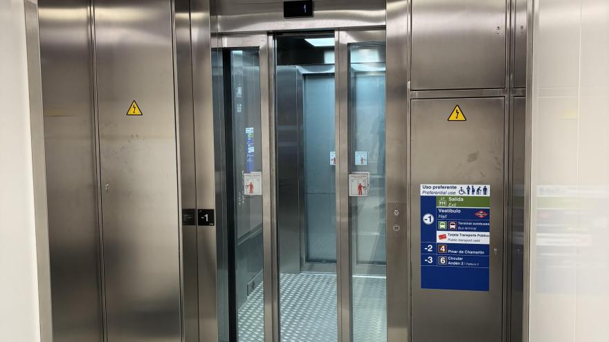 ascensores en Avenida de América de Metro