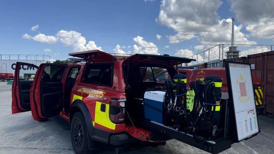 La Comunidad de Madrid compra seis nuevos vehículos para continuar la renovación de la flota de su Cuerpo de Bomberos pick up del Cuerpo de Bomberos