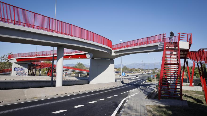 Fotografía general de la pasarela construida