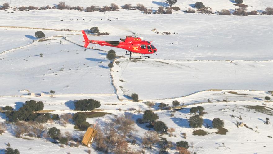 operación por vía aérea para alimentar ganado