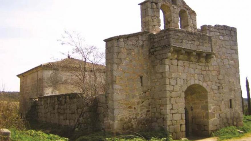 Ermita en ruinas