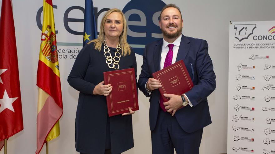Rosalía Gonzalo en la firma del convenio de colaboración con la Federación de cooperativas de Viviendas y Rehabilitación (FVC) 