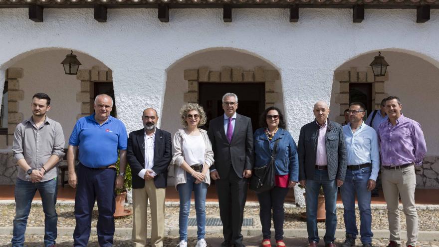 Izquierdo visita la finca experimental agroambiental La Chimenea
