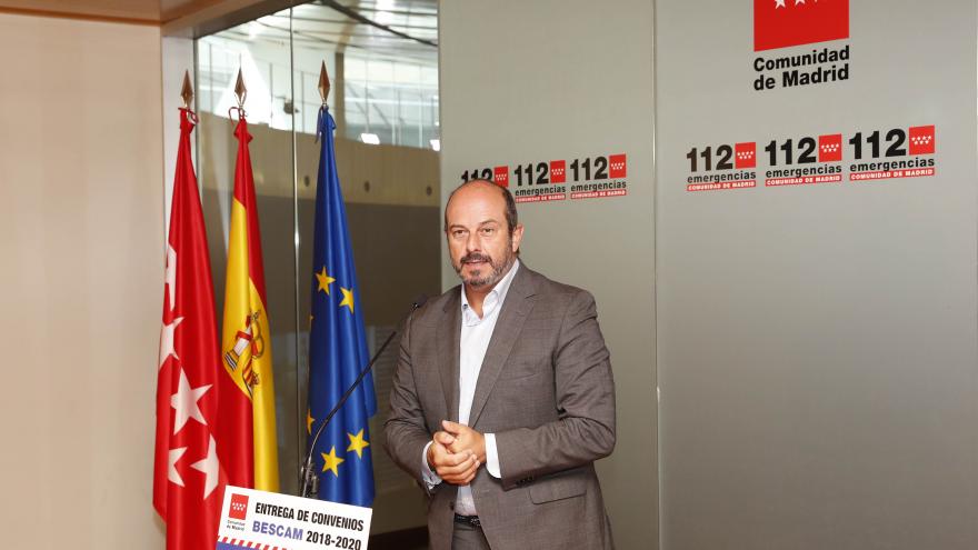 El vicepresidente regional entrega los convenios para la financiación regional de policías locales BESCAM en 14 municipios