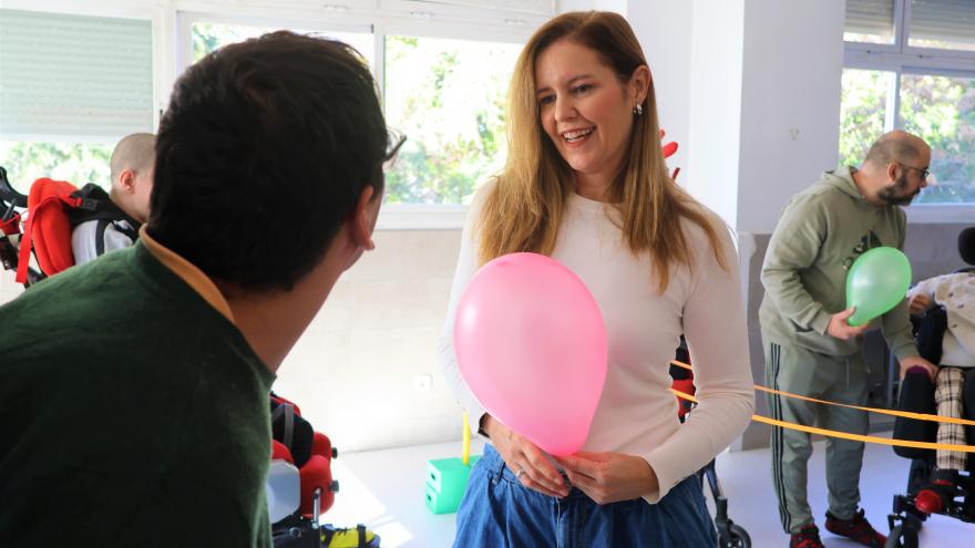 La consejera Ana Dávila durante su visita a las nuevas instalaciones 