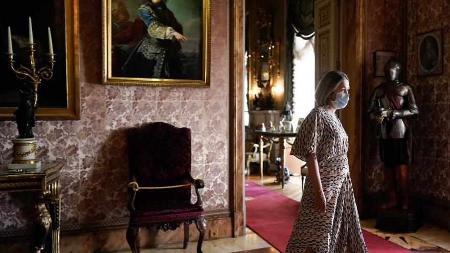 Marta Rivera de la Cruz en la visita