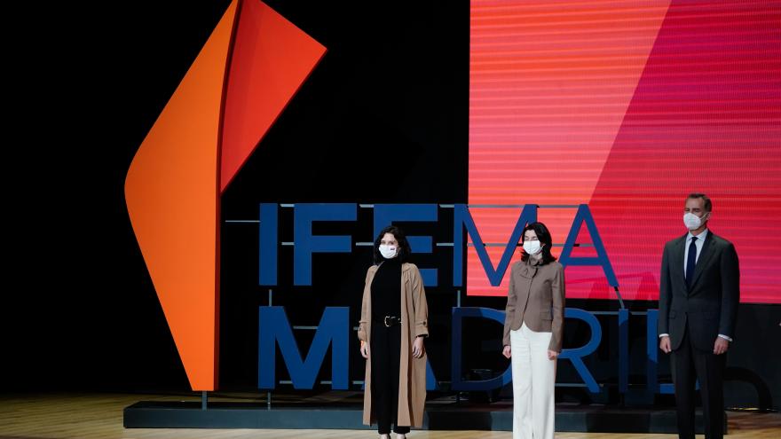 Díaz Ayuso acompaña a SSMM los Reyes a la presentación de la nueva marca IFEMA Madrid.