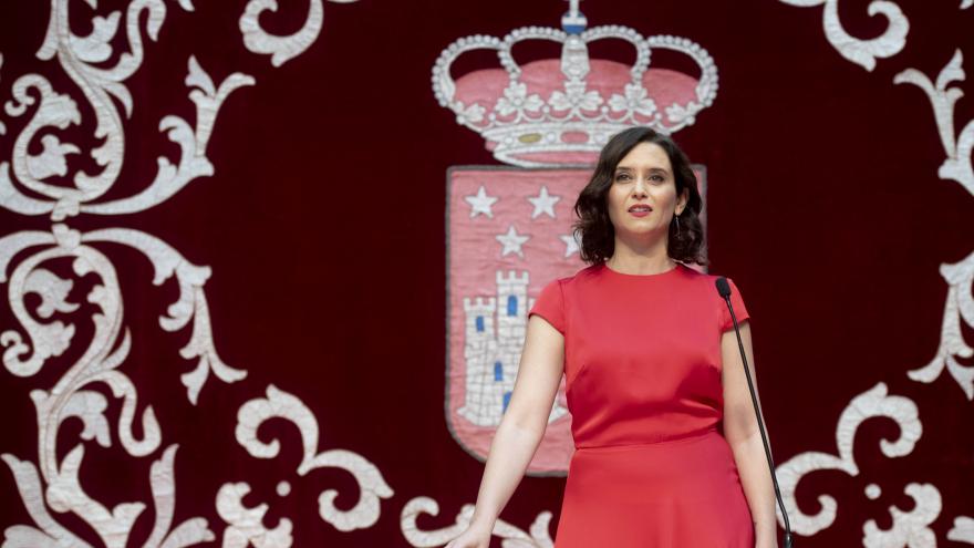 Imagen de la presidenta de la Comunidad de Madrid, Isabel Díaz Ayuso, durante la toma de posesión