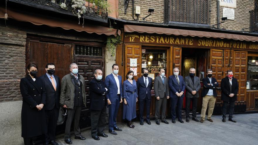 Dáz Ayuso presenta el sello Garantía Madrid que identificará a la hostelería con medidas antiCOVID-19