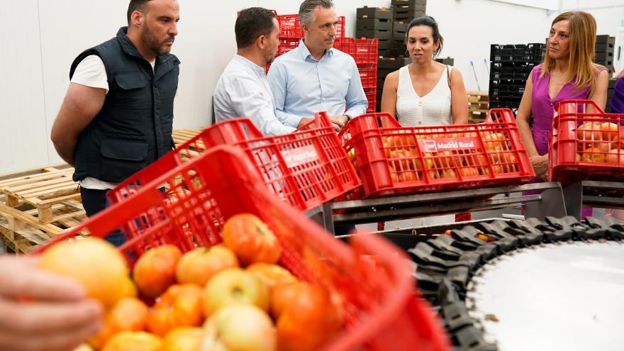 Carlos Novillo visita el centro pionero Madrid Rural