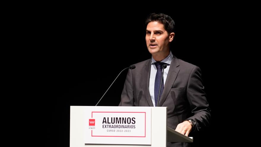 El consejero Emilio Viciana durante la entrega de los Premios Extraordinarios de Educación