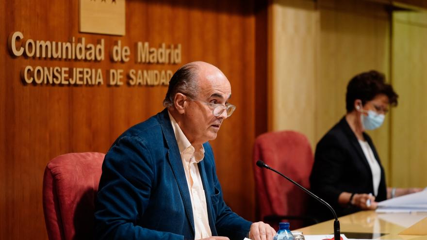 Antonio Zapatero y Elena Andradas, en rueda de prensa