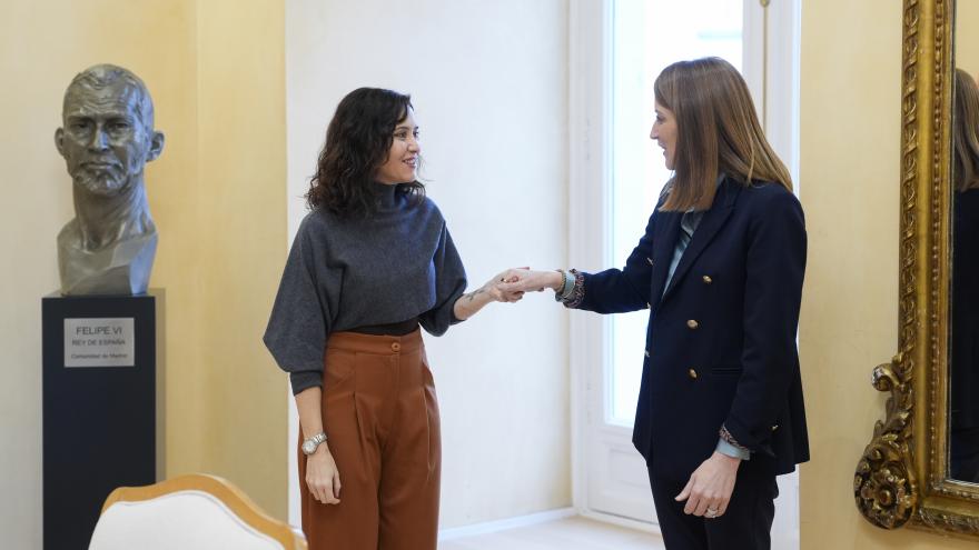 La presidenta Isabel Díaz Ayuso durante el encuentro