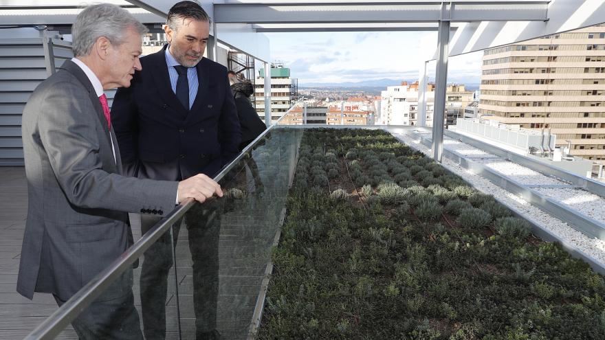 Enrique Lopez durante la visita