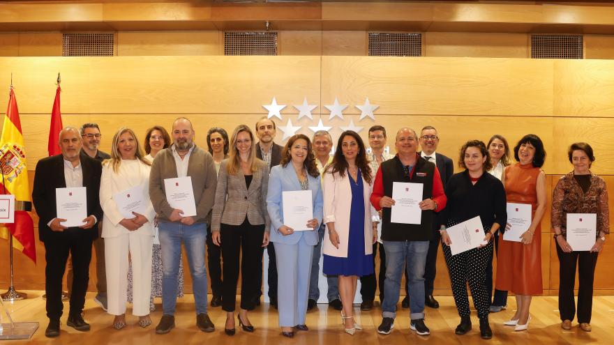 La consejera Fátima Matute firma el II Convenio Colectivo de las Fundaciones de Investigación Biomédica