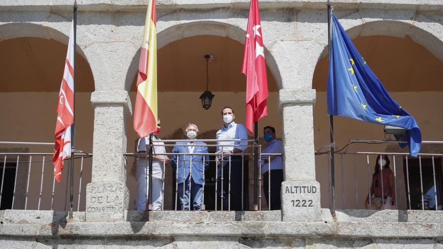 Aguado visita Miraflores y Bustarviejo y apela a “la unión entre administraciones” para “combatir” al coronavirus