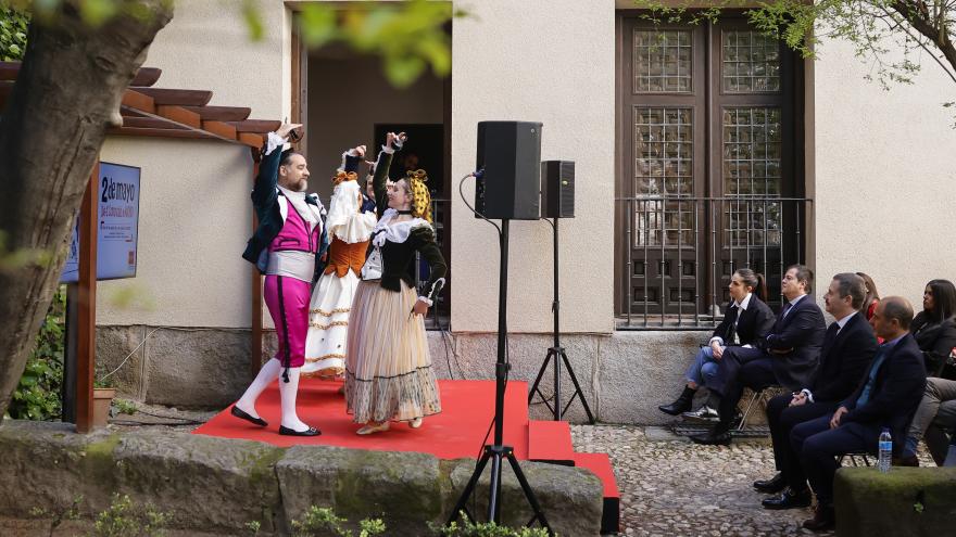 El consejero Mariano de Paco Serrano durante la presentación de las Fiestas del 2 de Mayo