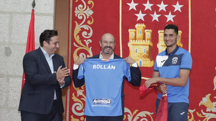 La Comunidad de Madrid homenajea al Fuenlabrada tras su ascenso a la Segunda División del fútbol español