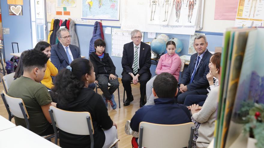 Enrique Ossorio ha visitado hoy el colegio público trilingüe Palacio Valdés