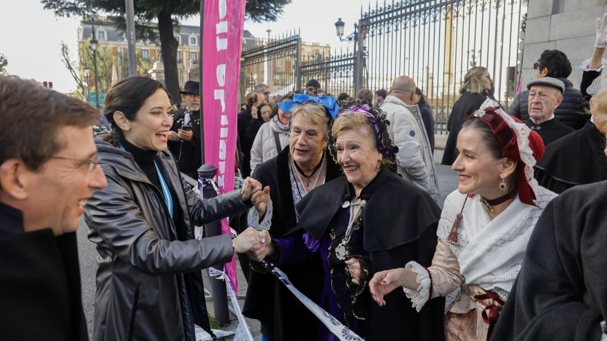 La presidenta Isabel Díaz Ayuso durante la misa solemne