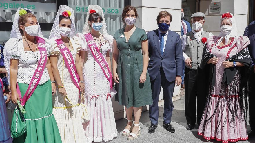 Isabel Díaz Ayuso asiste a la celebración de la festividad de la Virgen de la Paloma