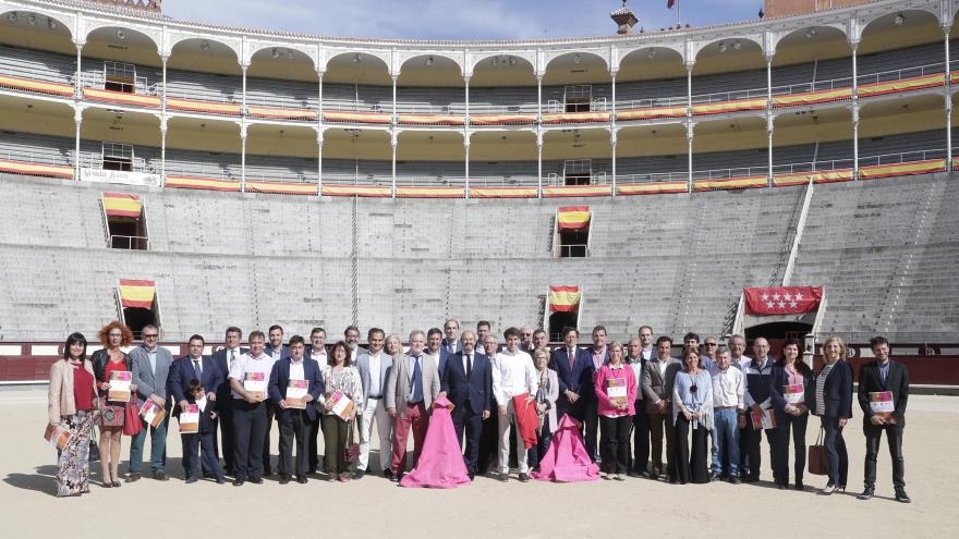 La Comunidad de Madrid firma con 34 ayuntamientos la organización de novilladas de promoción