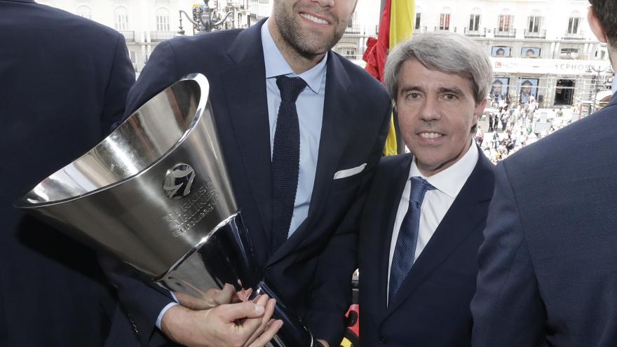 Garrido felicita al Real Madrid tras conseguir su décimo campeonato europeo de baloncesto