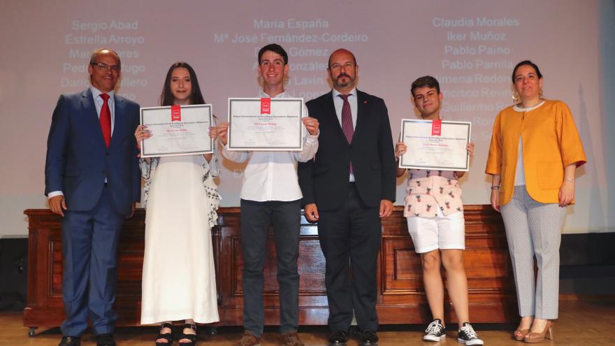 Pedro Rollán en la entrega de los Premios Extraordinarios de la Comunidad de Madrid