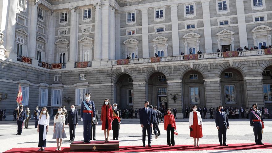 Díaz Ayuso, con Sus Majestades los Reyes en la celebración de la Fiesta Nacional