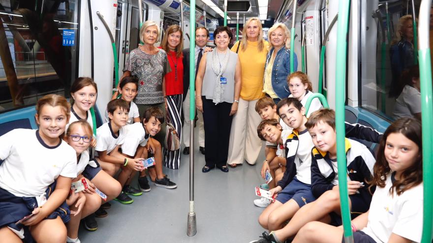 Gonzalo ha acompañado a los alumnos en su recorrido, dentro de estas visitas educativas que comenzaron en 1982