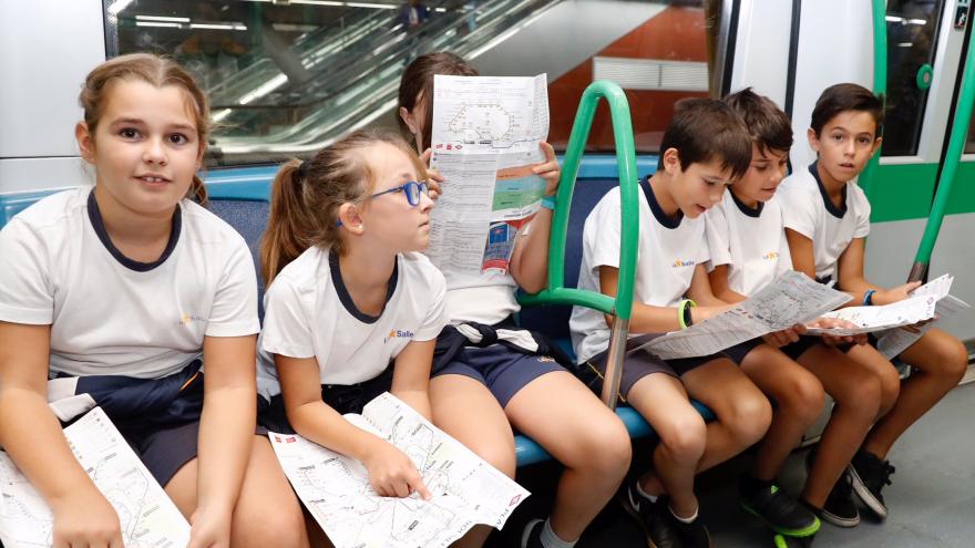 Gonzalo ha acompañado a los alumnos en su recorrido, dentro de estas visitas educativas que comenzaron en 1982