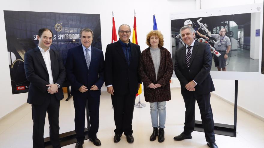 Casi 3.000 mujeres se beneficiaron en 2018 de las ayudas de la Comunidad de Madrid para fomentar la I+D