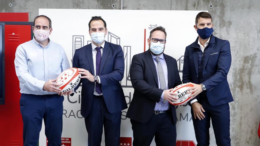 Aguado presenta la Ciudad del Rugby